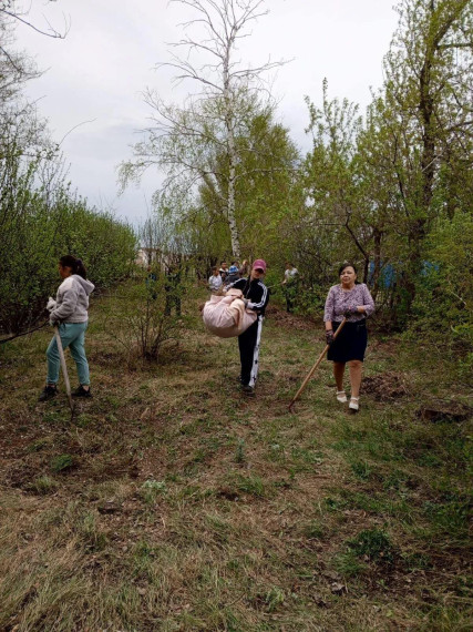 Акция "Чистый обелиск".
